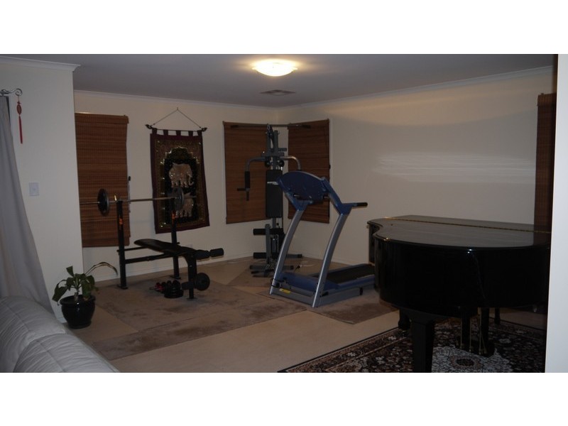 40 Waterside Drive, Burton SA 5110