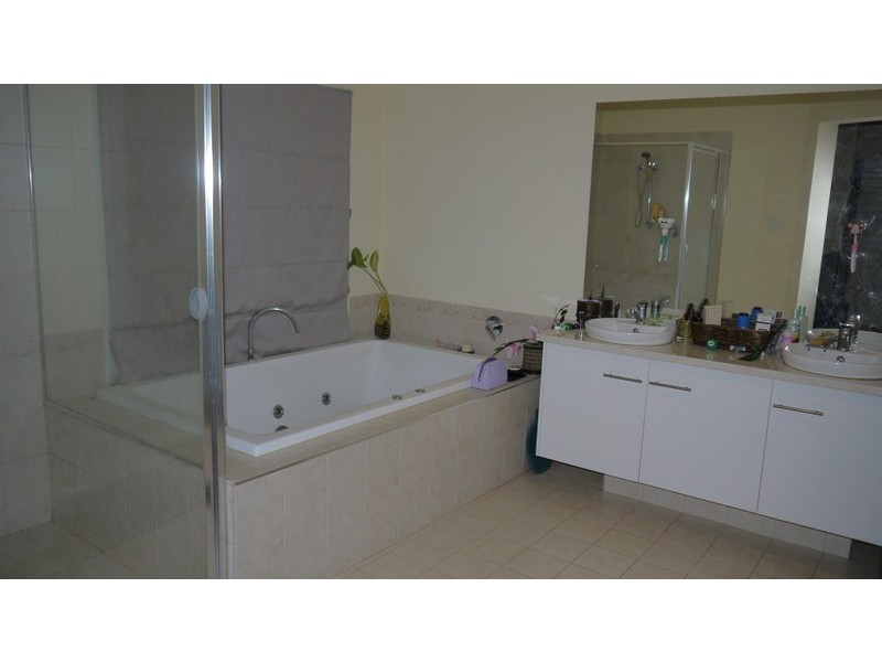 40 Waterside Drive, Burton SA 5110