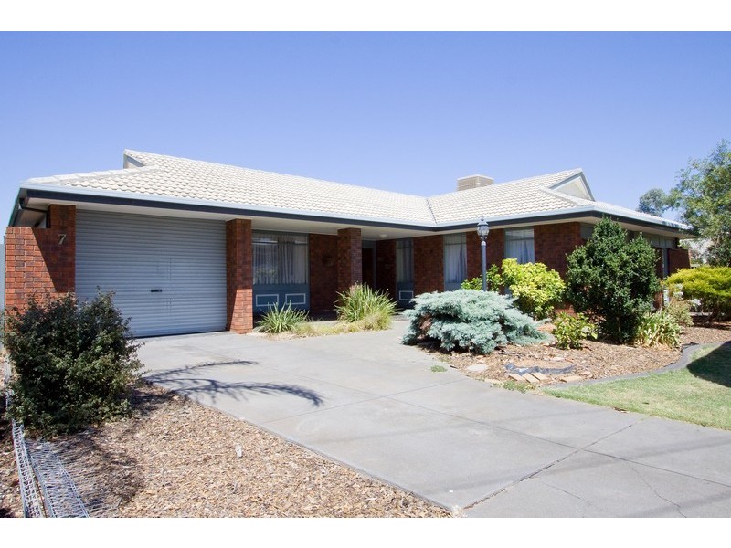 7 Anita Avenue, Salisbury Plain SA 5109