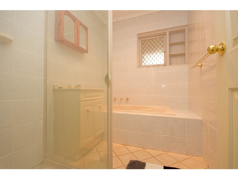 2 Dawn Avenue, Brahma Lodge SA 5109