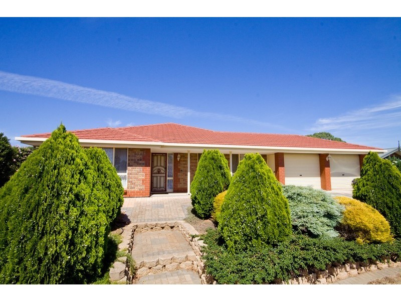 33 Radiata Grove, Salisbury Heights SA 5109
