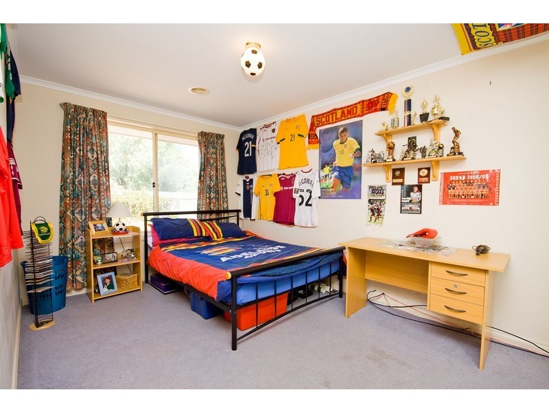 33 Radiata Grove, Salisbury Heights SA 5109