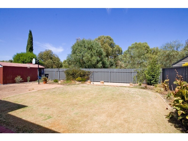 33 Radiata Grove, Salisbury Heights SA 5109