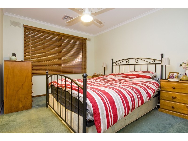 13 Debra Crescent, Salisbury East SA 5109