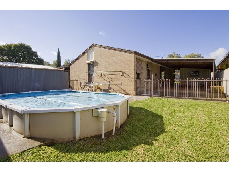 13 Debra Crescent, Salisbury East SA 5109