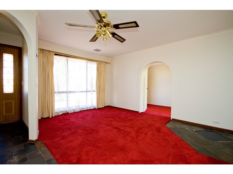 8 Redford Court, Paralowie SA 5108