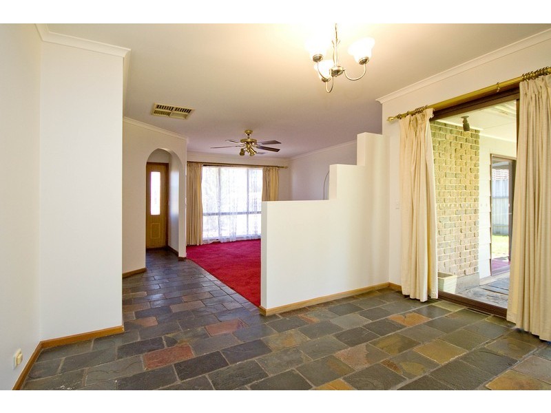 8 Redford Court, Paralowie SA 5108