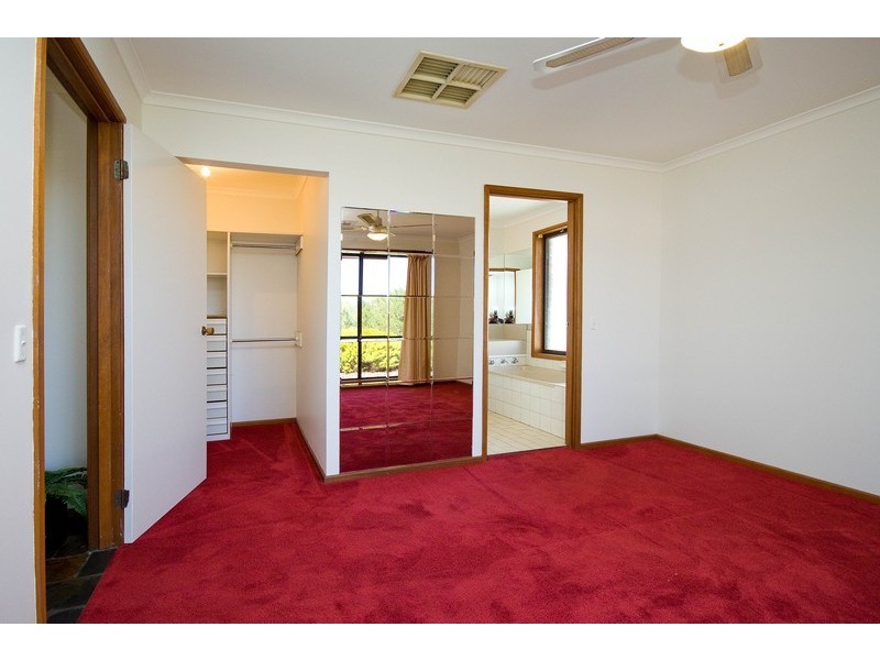 8 Redford Court, Paralowie SA 5108