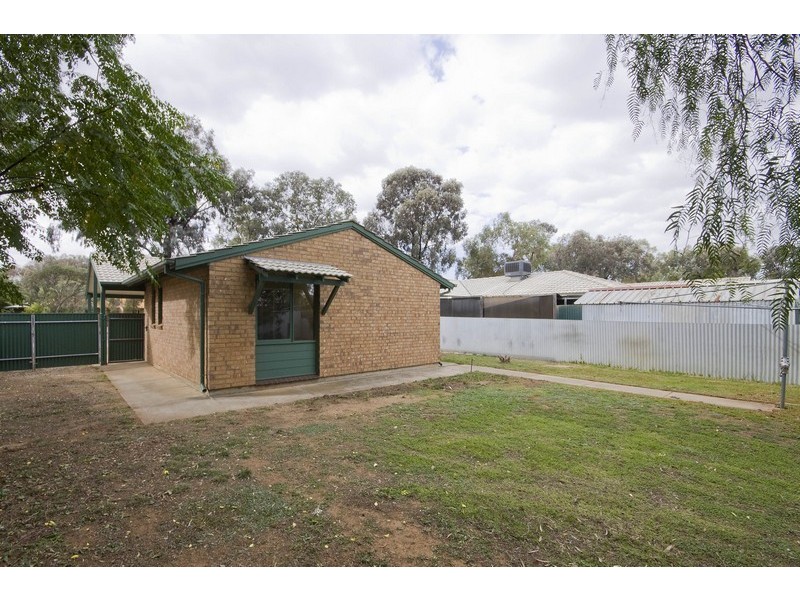 84 Amsterdam Crescent, Salisbury Downs SA 5108