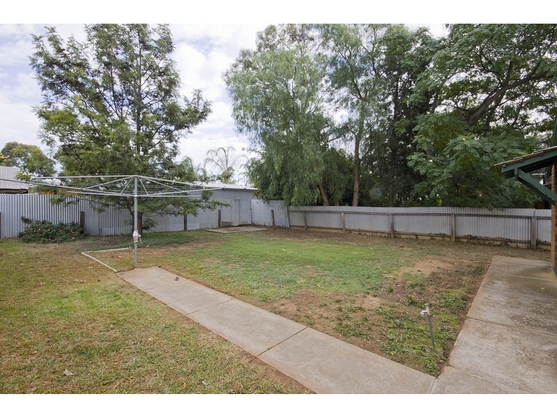 84 Amsterdam Crescent, Salisbury Downs SA 5108