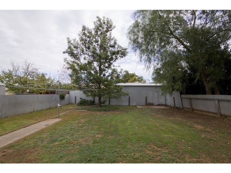 84 Amsterdam Crescent, Salisbury Downs SA 5108