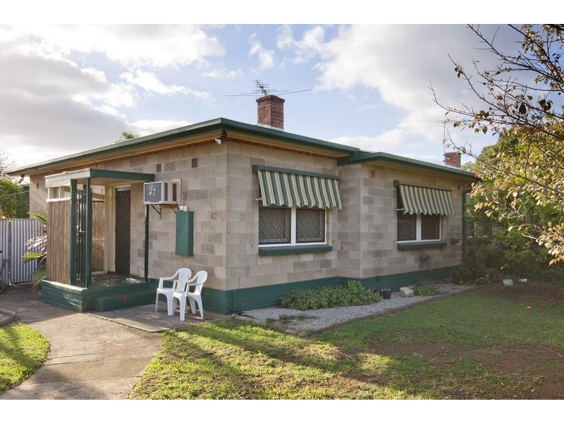 42 Holcomb Street, Elizabeth East SA 5112