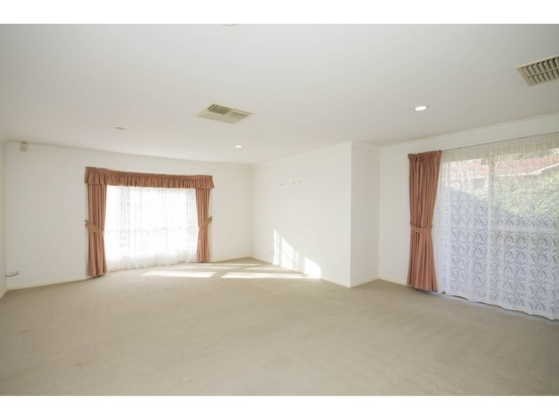 5 Queensborough Drive, Salisbury Heights SA 5109