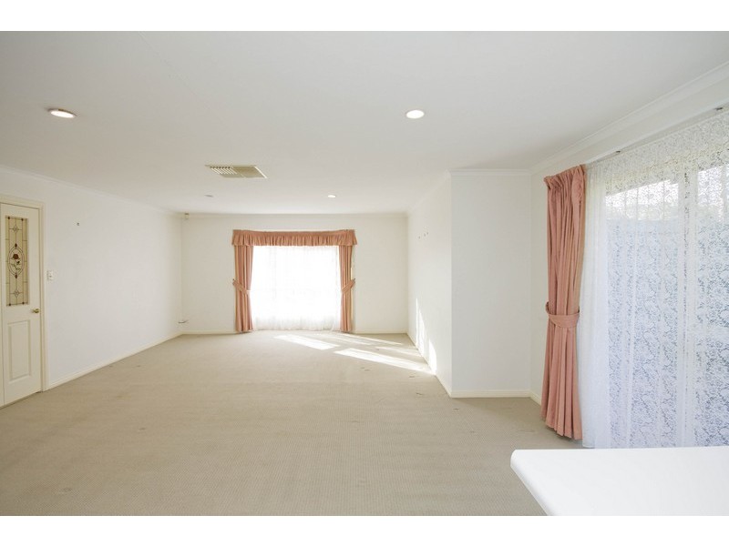 5 Queensborough Drive, Salisbury Heights SA 5109