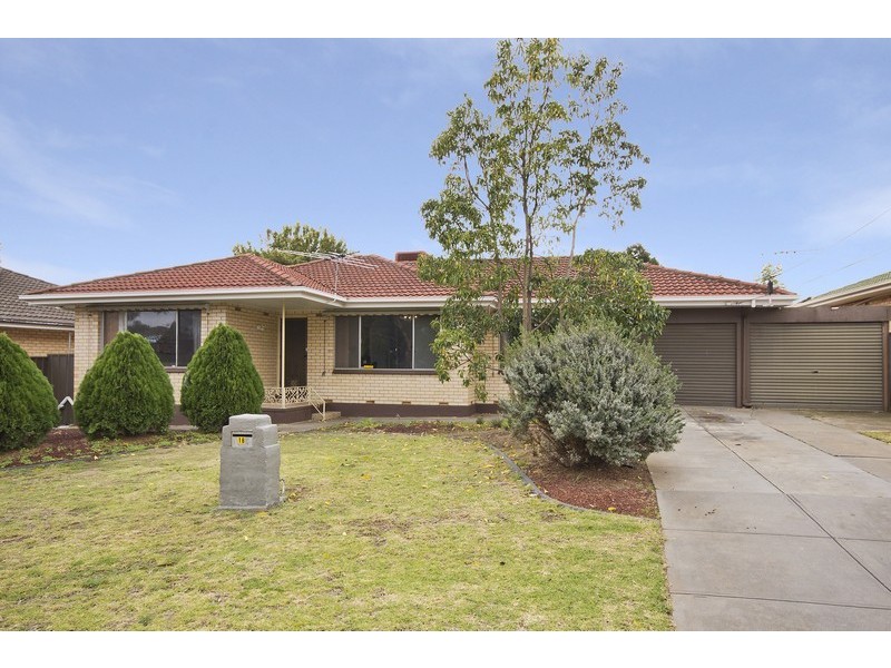 18 Cheltenham Crescent, Salisbury East SA 5109