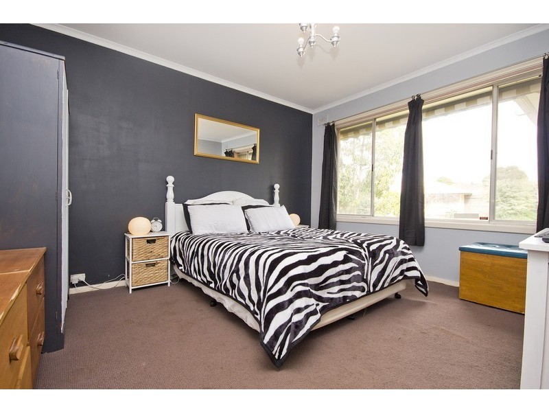 18 Cheltenham Crescent, Salisbury East SA 5109