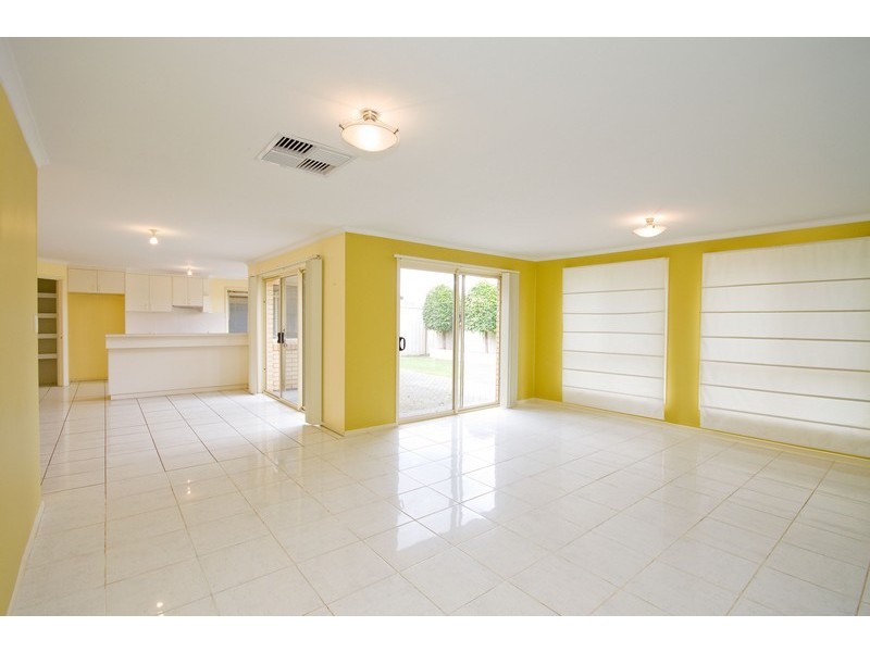 2 Biscay Avenue, Paralowie SA 5108