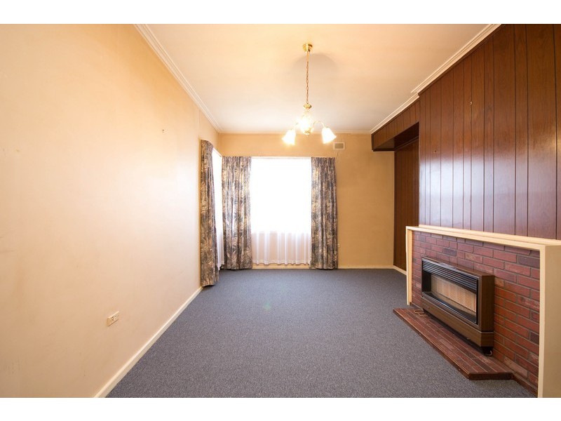 25 Siddall Road, Elizabeth Vale SA 5112