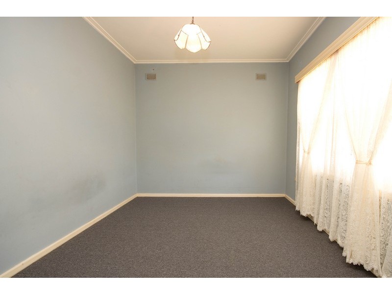 25 Siddall Road, Elizabeth Vale SA 5112