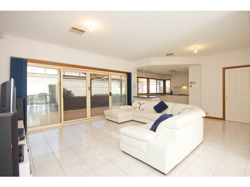 20 Cambridge Terrace, Hillbank SA 5112