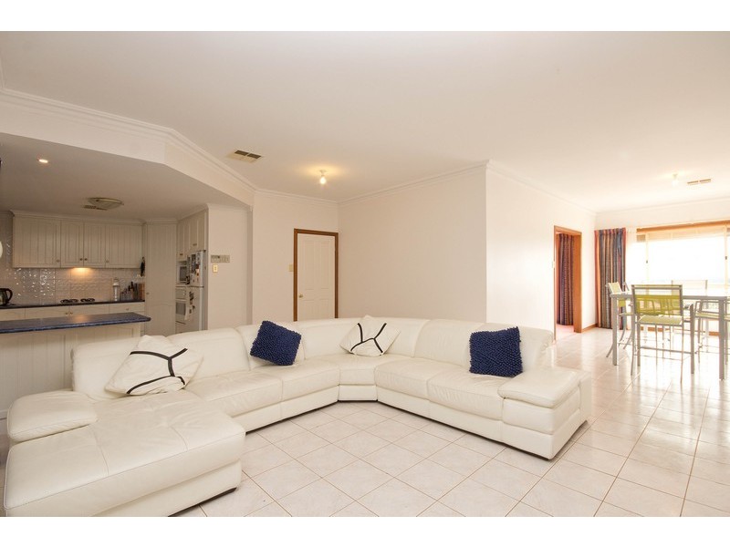 20 Cambridge Terrace, Hillbank SA 5112