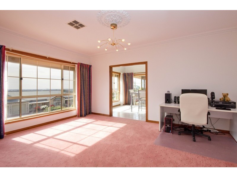 20 Cambridge Terrace, Hillbank SA 5112