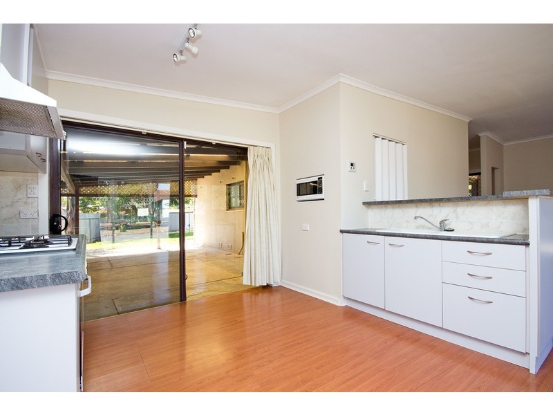 3 Karong Avenue, Brahma Lodge SA 5109