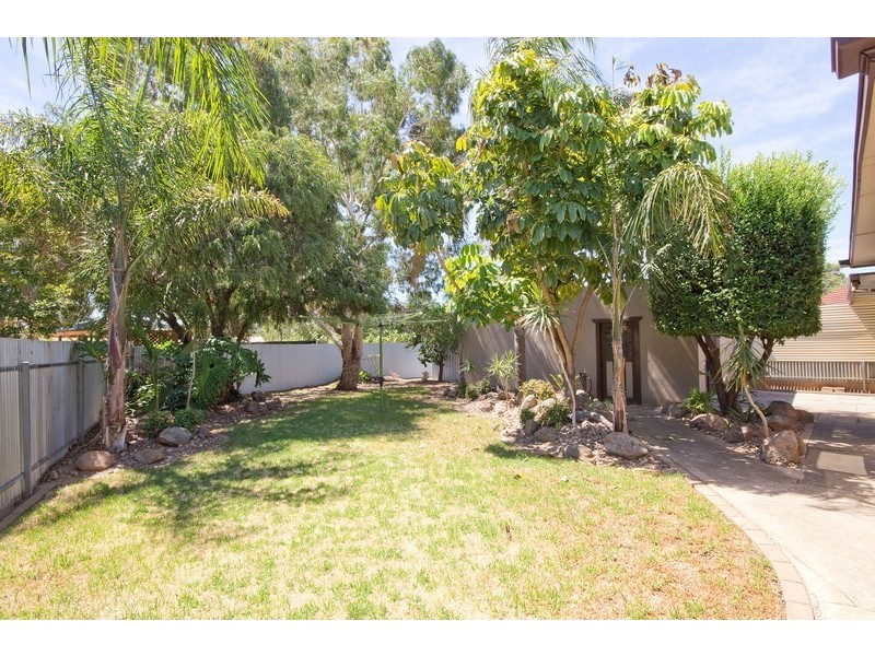 3 Karong Avenue, Brahma Lodge SA 5109