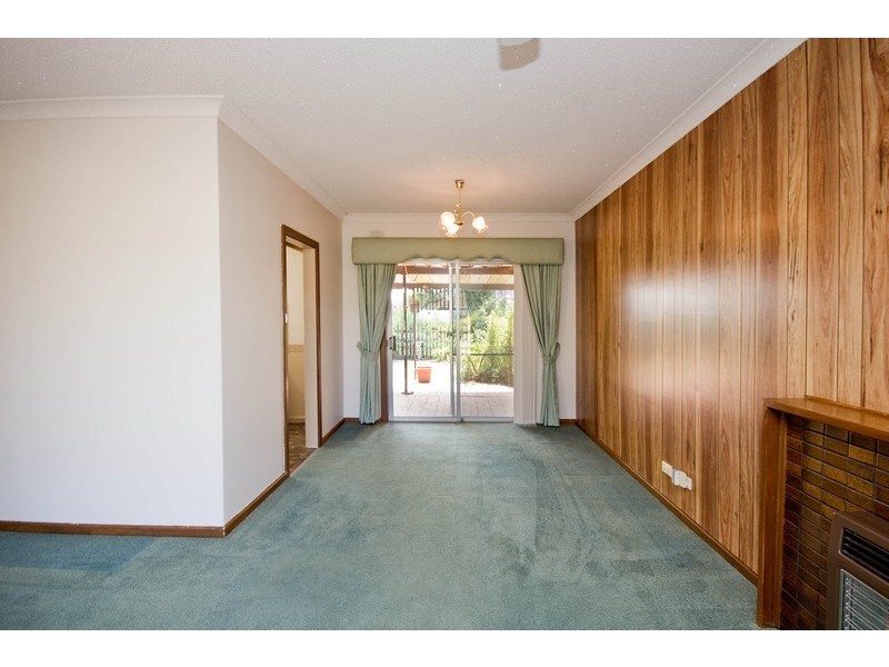 25 Berberis Street, Elizabeth Vale SA 5112