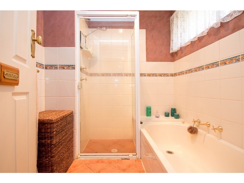 3 Summit Court, Para Hills SA 5096