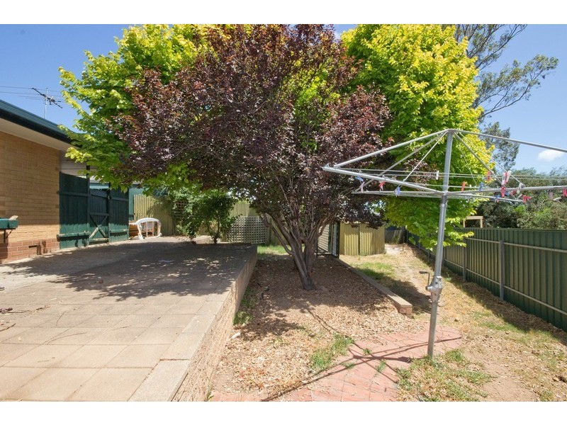 3 Summit Court, Para Hills SA 5096