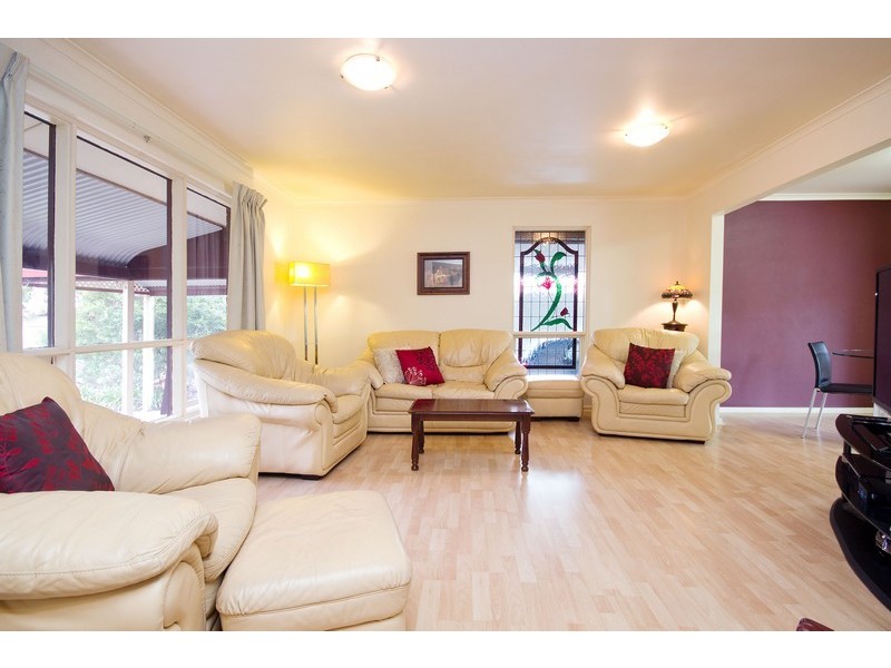 10 Earlsfield Avenue, Salisbury East SA 5109