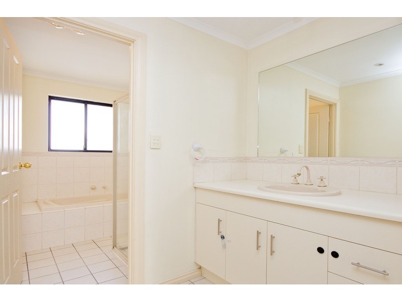 2a Pearce Street, Ottoway SA 5013