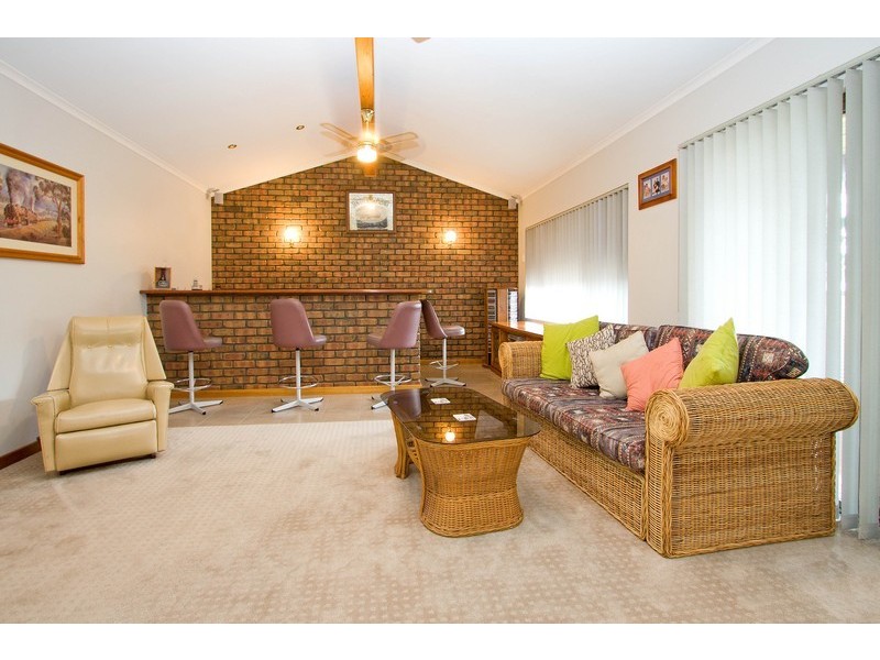 4 Lorraine Terrace, Highbury SA 5089