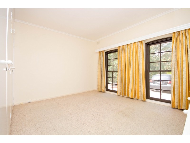24 Cox Creek Road, Crafers SA 5152