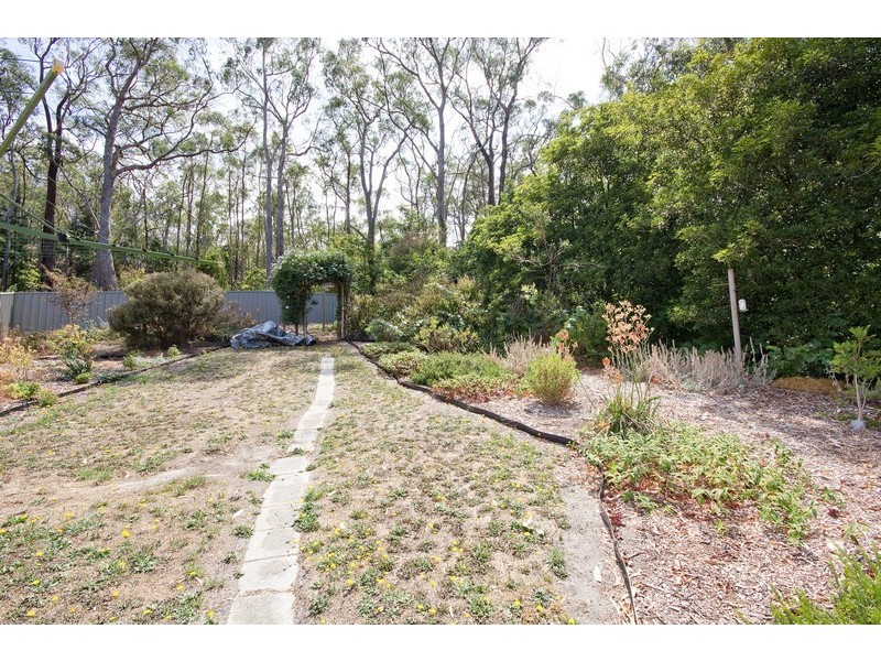 24 Cox Creek Road, Crafers SA 5152