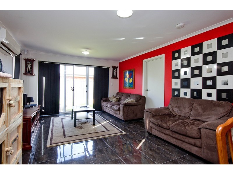 18 Ontario Crescent, Andrews Farm SA 5114