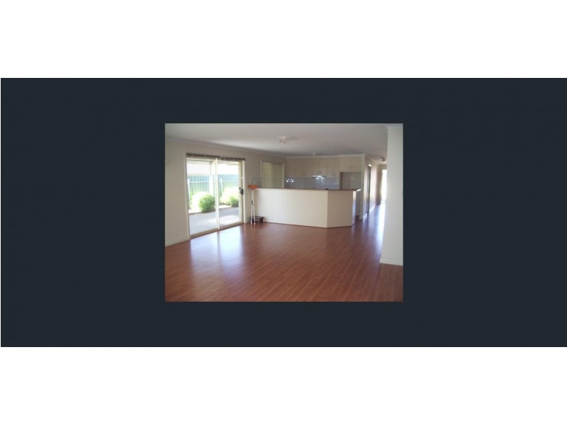 32 Strathmont Drive, Strathalbyn SA 5255