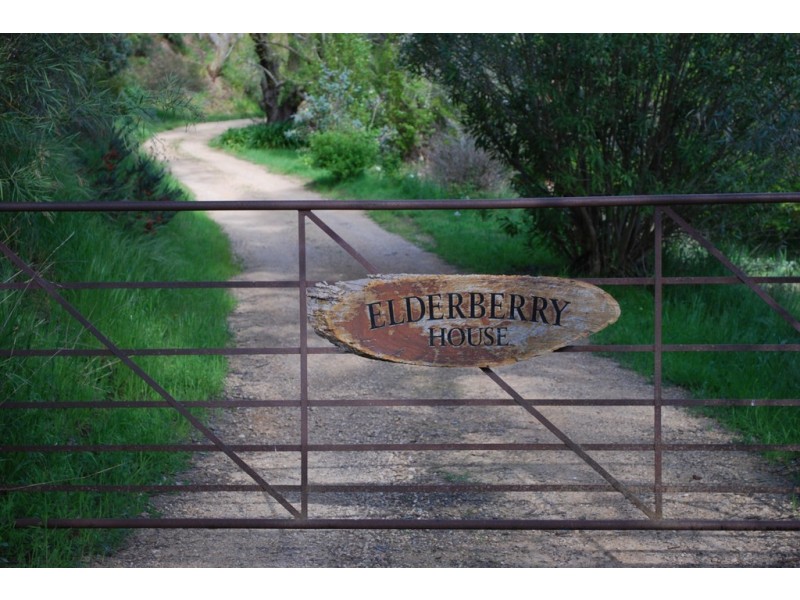 808 Bull Creek Road, Meadows SA 5201