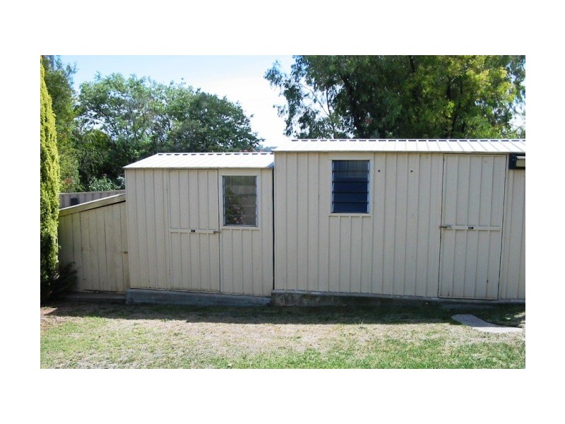 15 Gloucester Tce, Mclaren Vale SA 5171