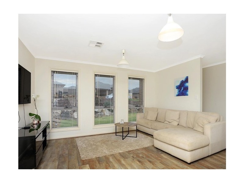 13 Macquarie Parade, Meadows SA 5201