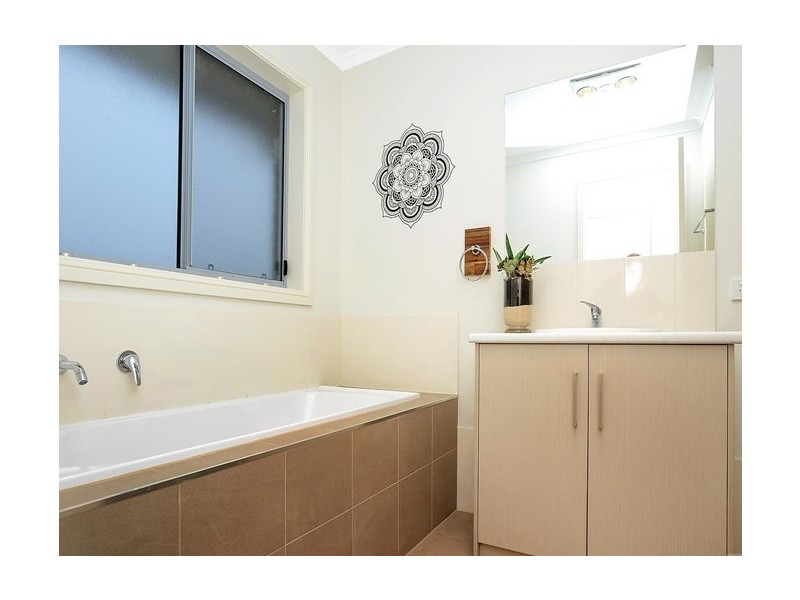 13 Macquarie Parade, Meadows SA 5201