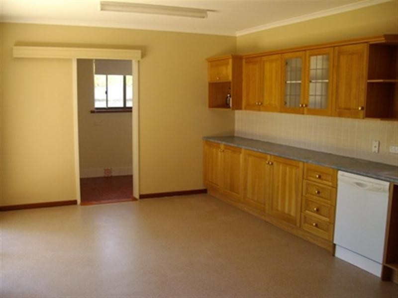 51 Pine Drive, Aberfoyle Park SA 5159