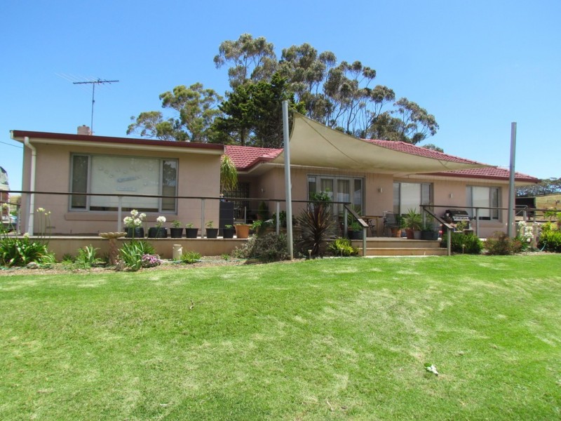 86 Vivian Road, Meadows SA 5201