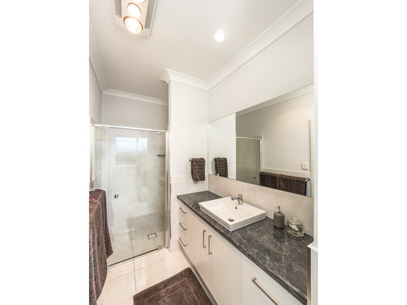 94 Aurora Circuit, Meadows SA 5201