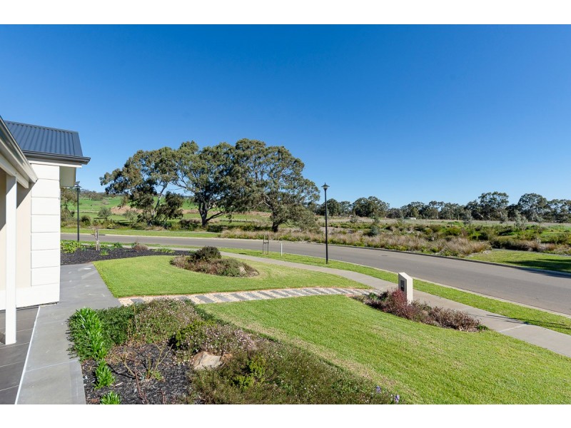 94 Aurora Circuit, Meadows SA 5201