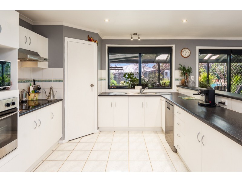 12 Sutton Court, Meadows SA 5201