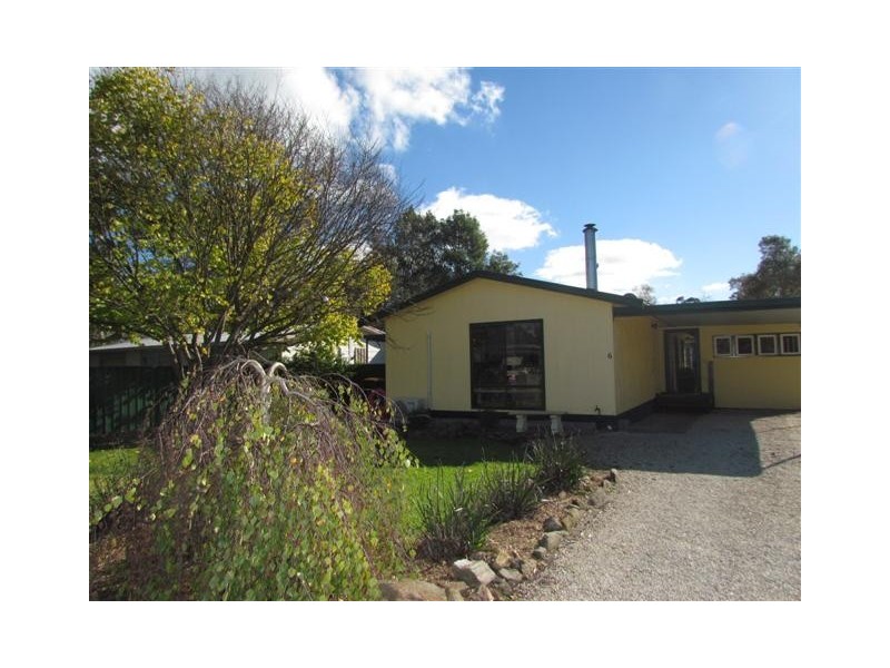 6 Day Street, Meadows SA 5201