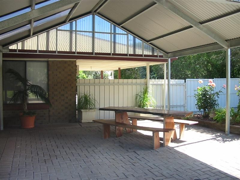 11 Kennet Street, Meadows SA 5201