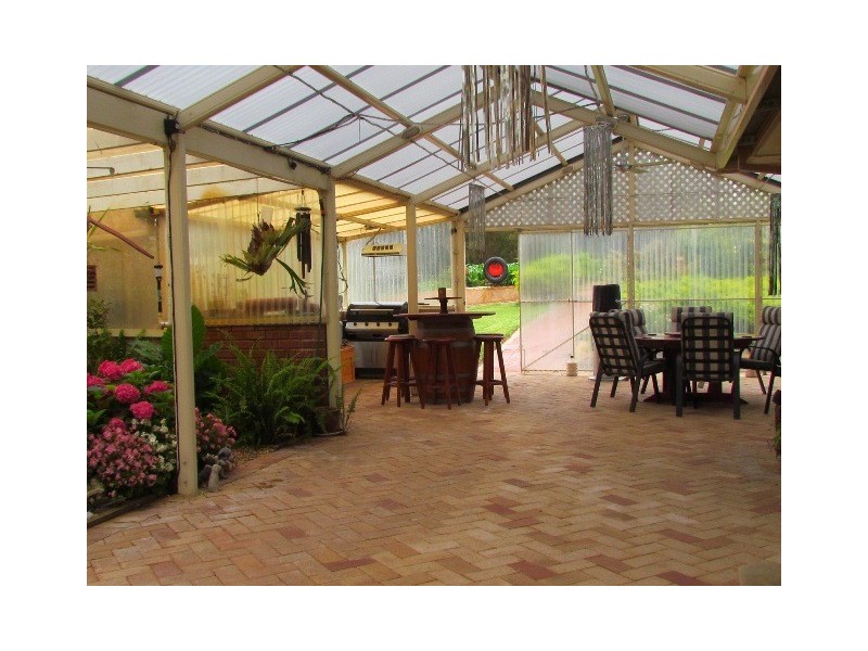 9 Vernon Street, Macclesfield SA 5153